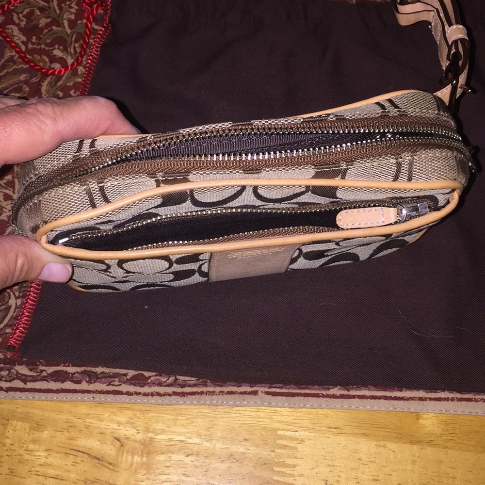 Coach Fanny Pac - Picture 4 of 10